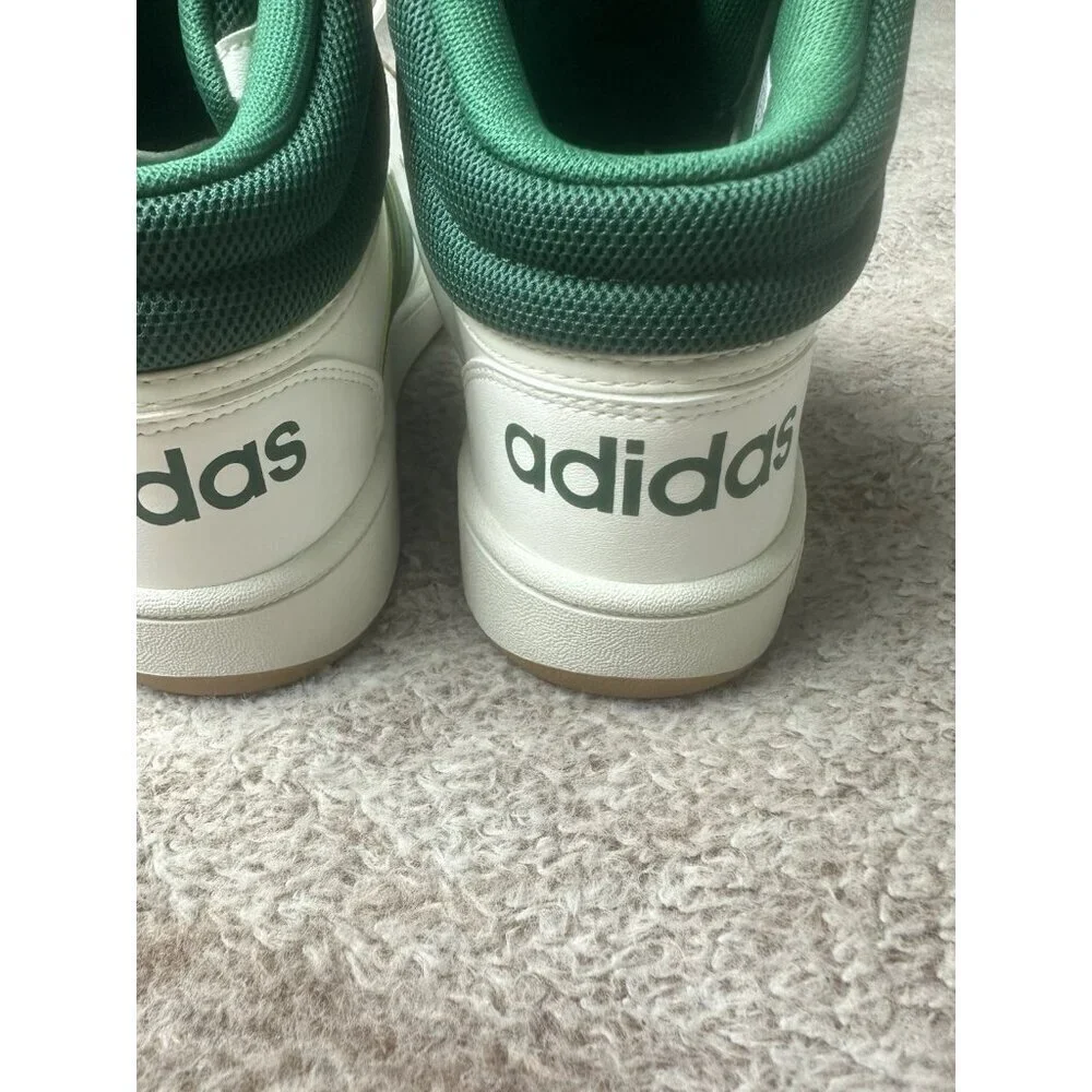 Adidas Boys Hoops Mid JS4134 White Basketball Shoes Sneakers Size 5.5 New
